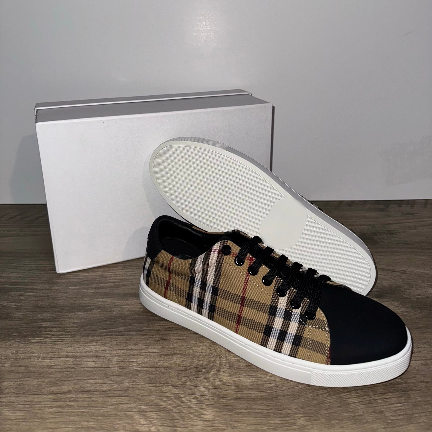 BERRY BROWN - LOW TOPS